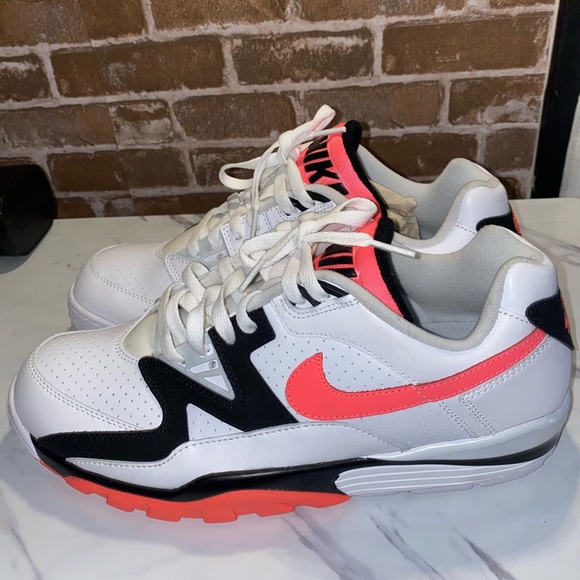 Men’s Nike sneakers - Picture 3 of 7